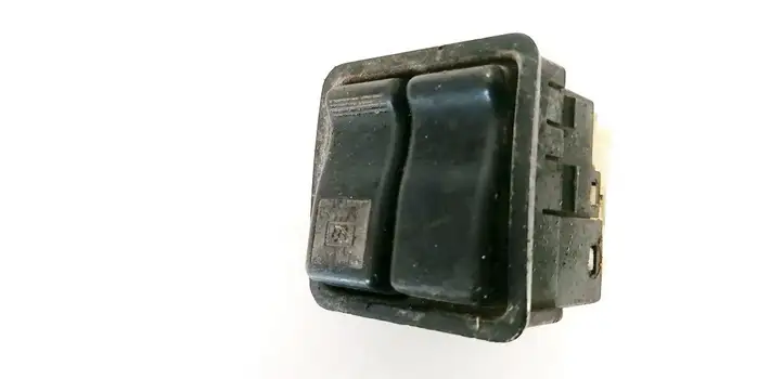 Toyota Corolla E120 E130 (2004 - 2007) 185509 Кнопка обогрева стекла — фото 2