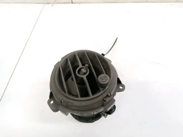 Chrysler PT Cruiser (2000 - 2010) SD00TRMAB Центральный воздушный дефлектор — фото 1