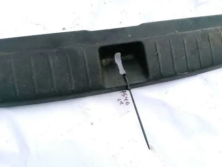 Subaru Legacy (2003 - 2009) 95073AG000 Отделка порога багажника — фото 2