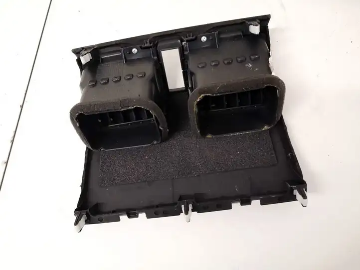 Honda CR-V (2006 - 2009) 77610swaa0 Центральный воздушный дефлектор — фото 2