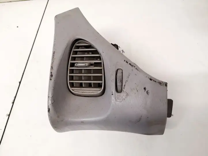 Nissan Almera (2000 - 2006) 68210bu200 Центральный воздушный дефлектор — фото 1