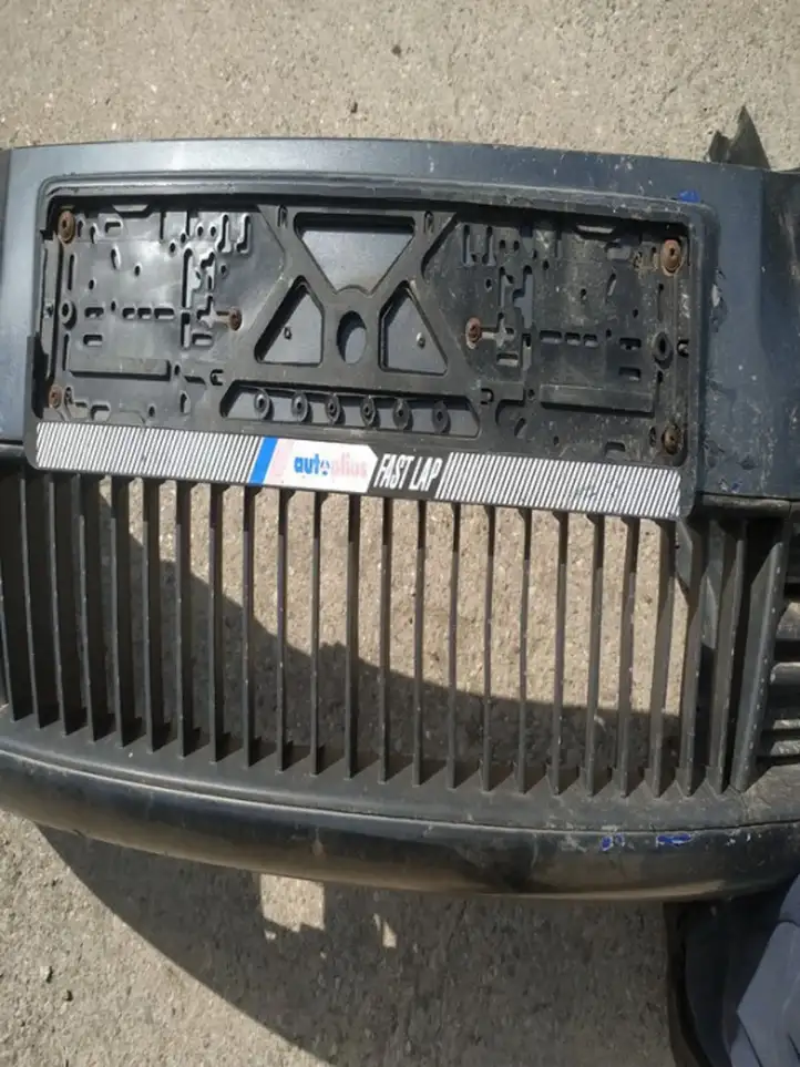 Skoda Octavia Mk2 (1Z) (2004 - 2013) Нижняя решетка переднего бампера — фото 1