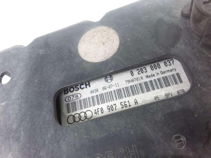 Audi A6 (2004 - 2008)  4F0907561A Радар дистроник