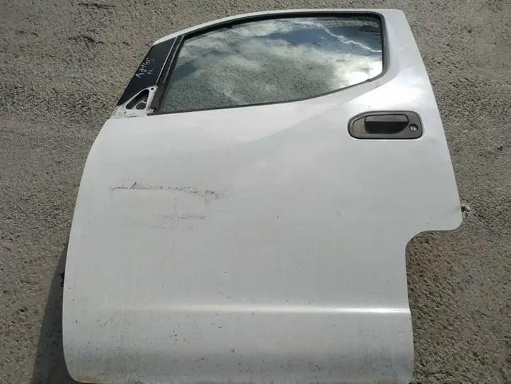 Nissan NV200 (2009 - ) Дверь — фото 1