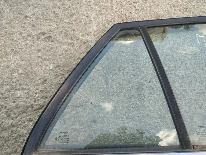 Toyota Avensis T250 (2003 - 2006) Форточка двери — фото 1
