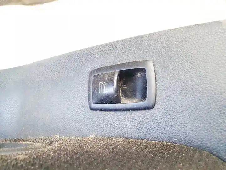 Mercedes-Benz A W169 (2004 - 2012) Кнопка стеклоподъемников — фото 3
