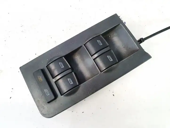 Skoda Octavia Mk2 (1Z) (2004 - 2013) 4b0959851 Блок кнопок стеклоподъемников — фото 1