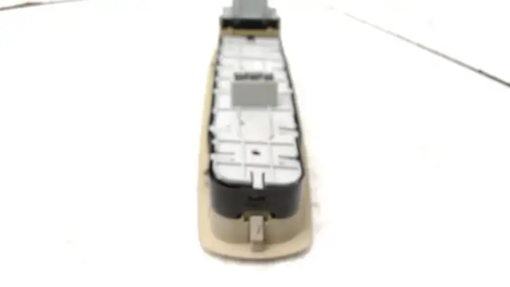 Renault Latitude (L70) (2010 - 2014) 809610698R Кнопка стеклоподъемников — фото 6
