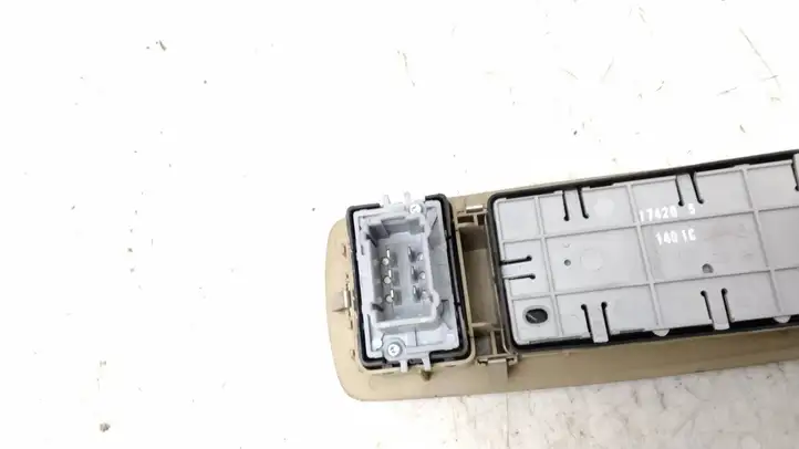 Renault Latitude (L70) (2010 - 2014) 809610698R Кнопка стеклоподъемников — фото 7