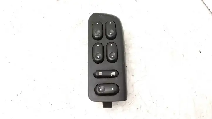 Ford Maverick (2004 - 2007)   Кнопка стеклоподъемников