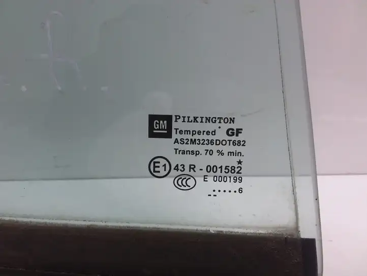 Opel Astra (2004 - 2009)   Маленькое стекло 