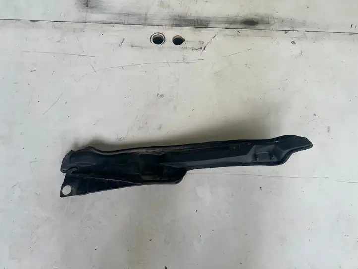 Toyota Corolla Verso AR10 (2004 - 2009) 538670F010 Прочие внешние детали — фото 1
