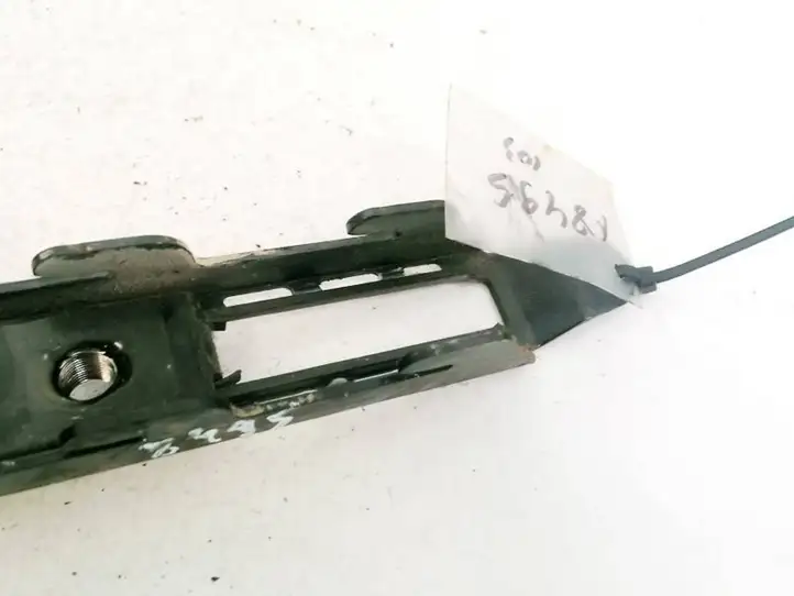 Volkswagen Transporter-Caravelle (2003 - 2009)  1J0857819 Другая внешняя деталь