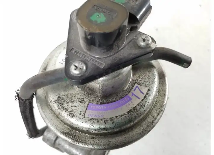 Toyota HiAce (2004 - 2019)  25800-30130 Клапан EGR