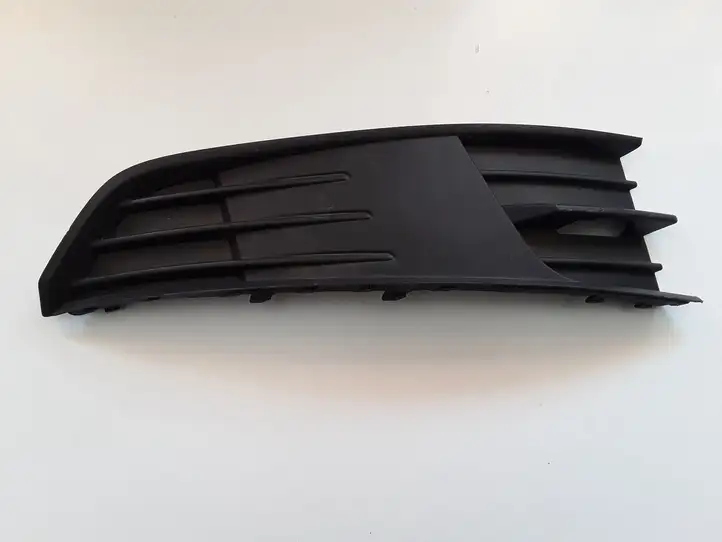 Skoda Fabia Mk3 (NJ) (2015 - 2021) 6V0807368 Нижняя решетка переднего бампера — фото 1