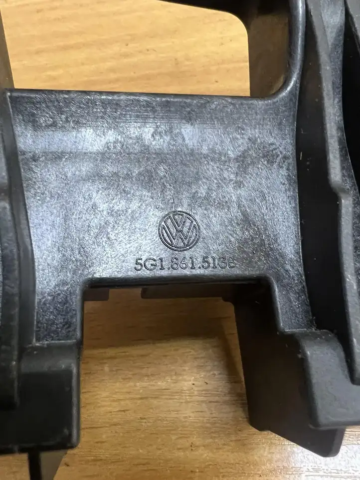 Volkswagen Golf VII (2013 - 2019) 5G1861513B Прочие детали салона — фото 5