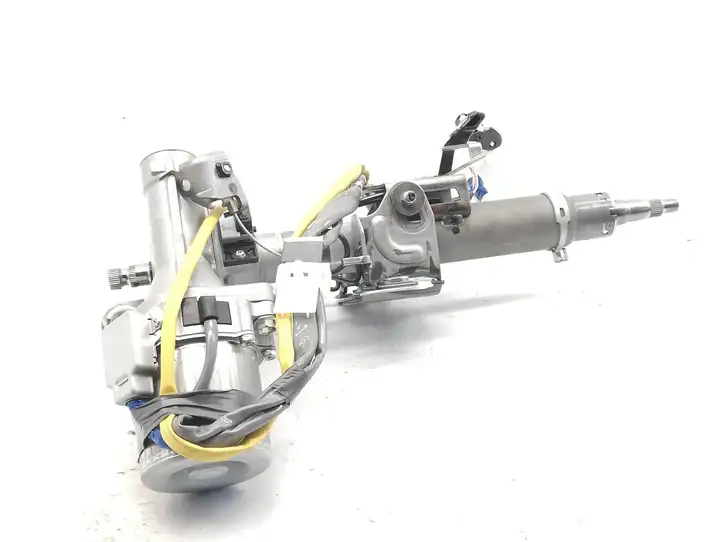 Toyota Prius (XW30) (2009 - 2015) 8096047070 Вал рулевой колонки — фото 1