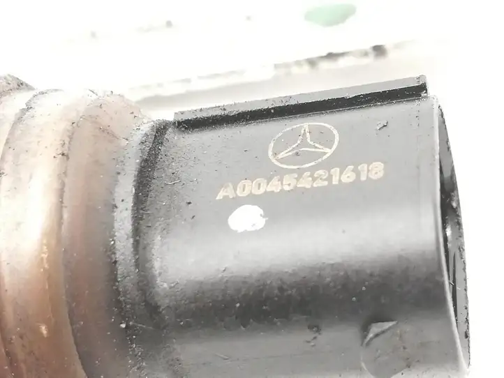 Mercedes-Benz E W212 (2009 - 2016) A0045421618 Датчик уровня топлива — фото 2