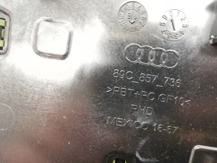 Audi Q5 SQ5 (2017 - ) 80C857736 Отделка лючка топливного бака — фото 3