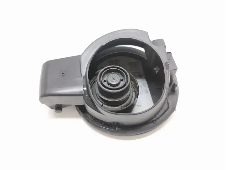 Audi A3/S3 8P (2008 - 2013) 8P0010355F Крышка топливного бака — фото 5