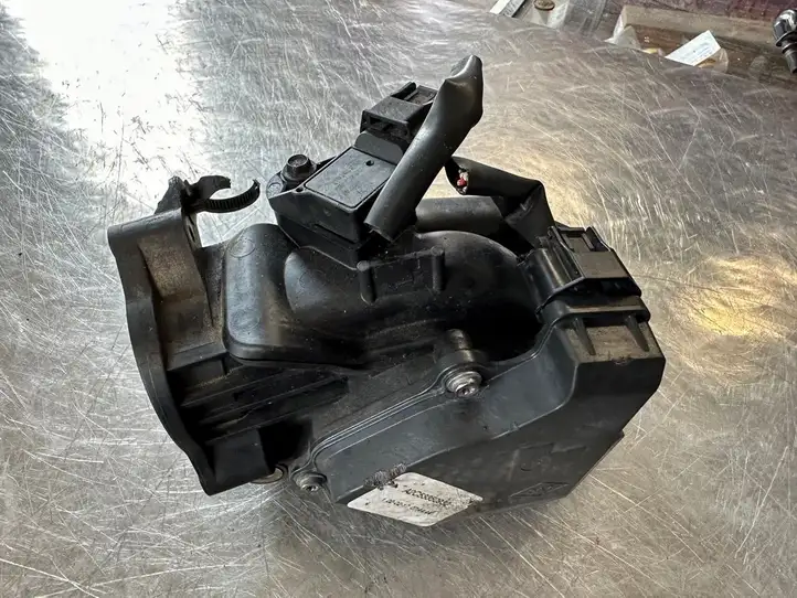 Nissan Qashqai (2013 - 2017) A2C53350932 Дроссельная заслонка — фото 2