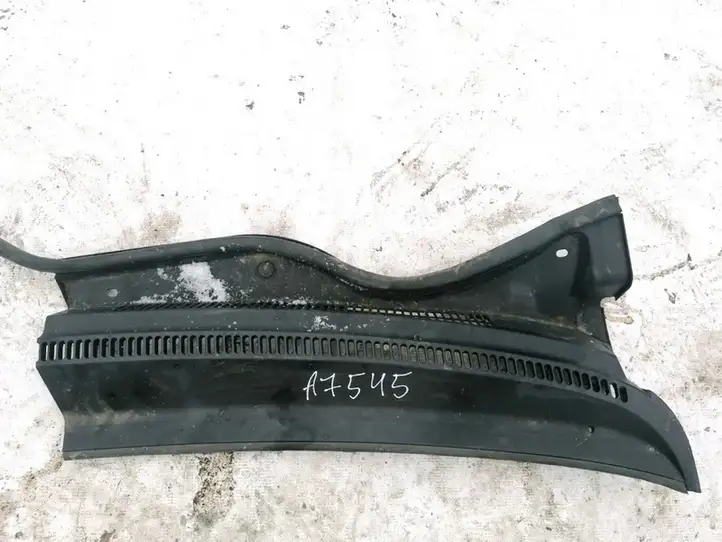 Toyota Corolla Verso AR10 (2004 - 2009) 557810F010 Жабо стеклоочистителей — фото 1