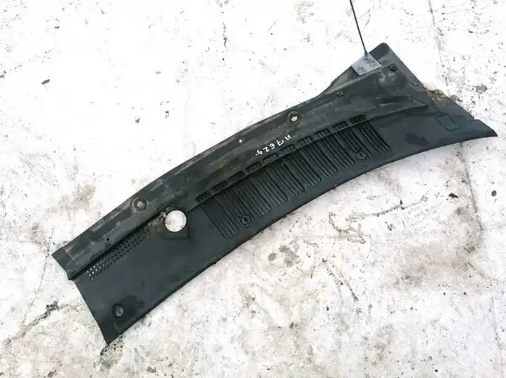 Nissan Almera (2000 - 2006) 66862BU200 Жабо стеклоочистителей — фото 1