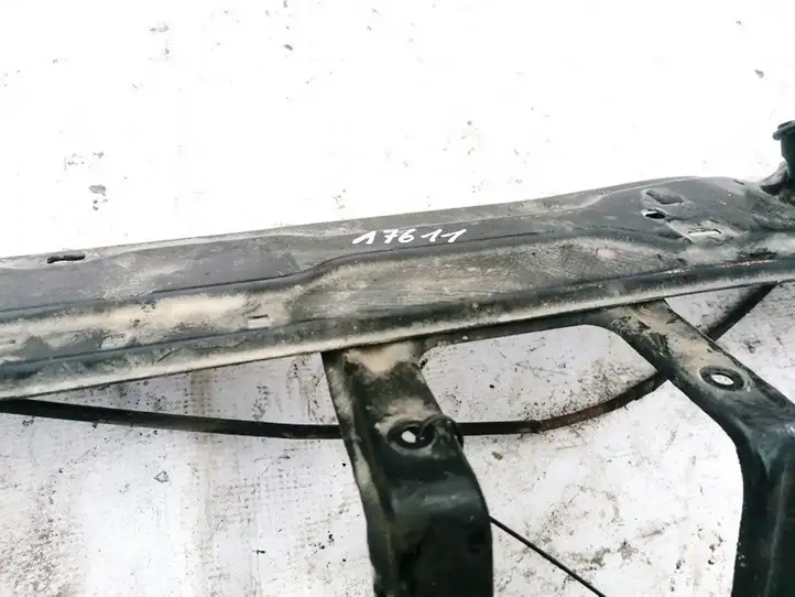 Mercedes-Benz C W203 (2000 - 2007) Панель радиаторов двигателя — фото 3