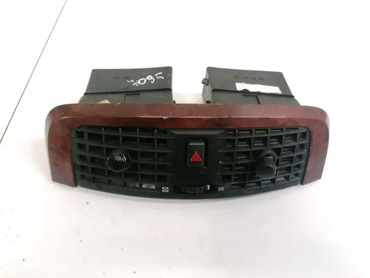 Cadillac SRX (2003 - 2006) 25703804 Центральный воздушный дефлектор — фото 1
