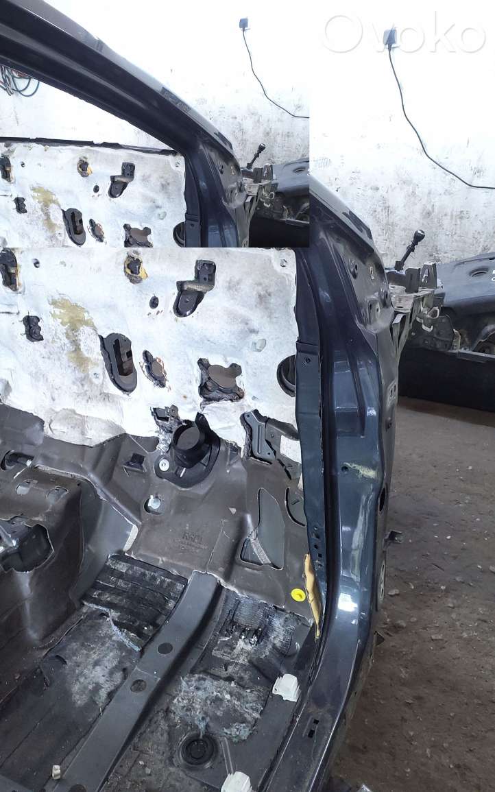 Toyota Avensis T270 (2009 - 2012)   Передняя четверть