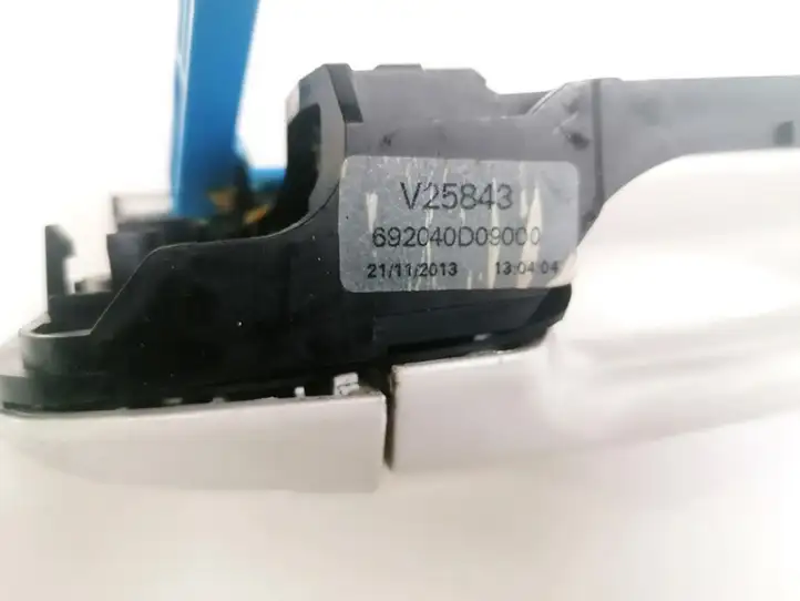 Toyota Yaris (2012 - 2014) 692040D09000 Наружная ручка двери — фото 3
