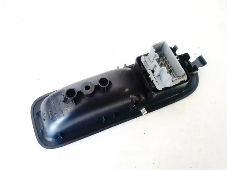 Renault Clio III (2005 - 2012) 8200356513 Кнопка стеклоподъемников — фото 3