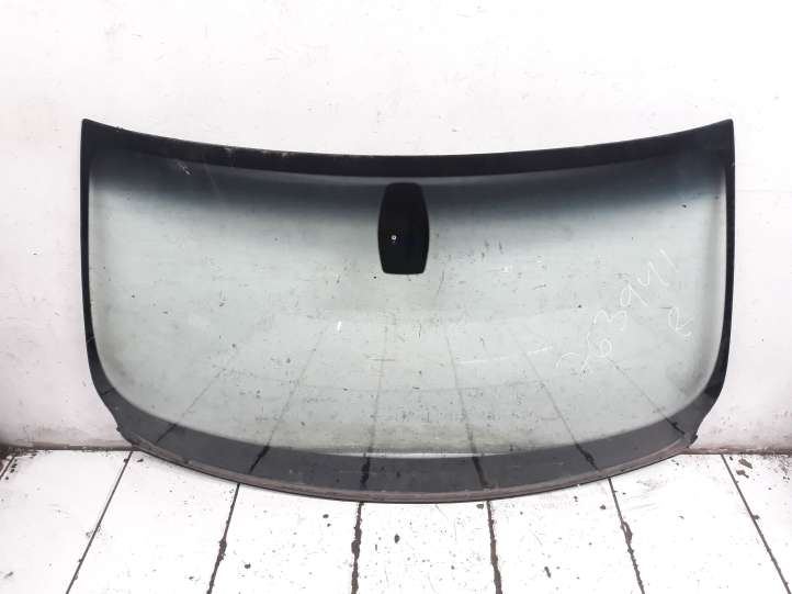 BMW 3 E90 E91 (2005 - 2012)  AS1 Переднее стекло