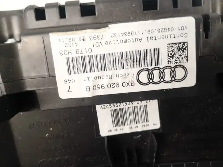 Audi A1 (2010 - 2014) 8x0920950b Спидометр — фото 2
