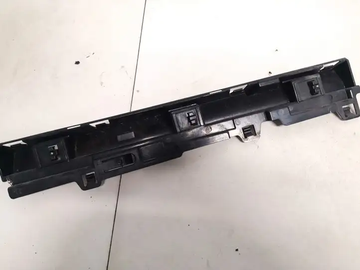 BMW 3 F30 F35 F31 (2012 - 2018) 51777256915 Обшивка порога — фото 3