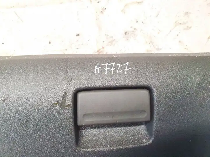 Ford Focus (2005 - 2008) Вещевой ящик — фото 2