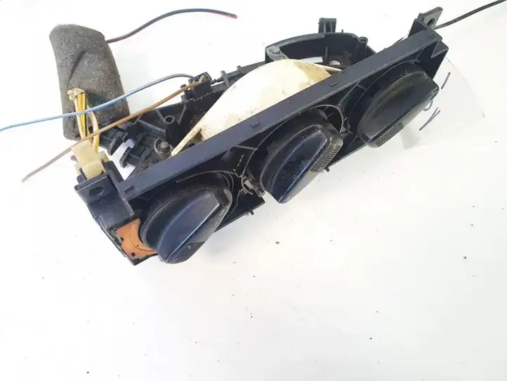 Alfa Romeo 147 (2000 - 2004) 3a0819045c Блок управления климат-контролем — фото 1
