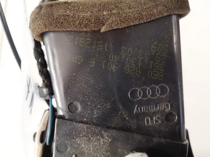 Audi A4 S4 B6 8E 8H (2000 - 2006) 8e0820901f Центральный воздушный дефлектор — фото 3