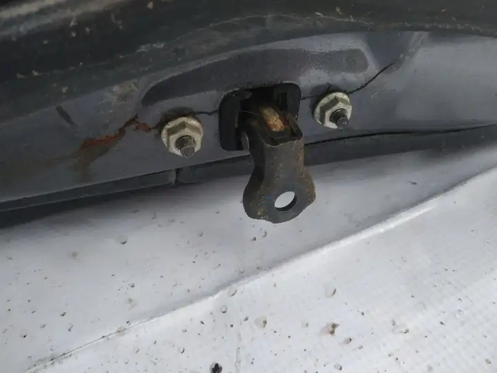 Toyota Avensis T270 (2009 - 2012) Ограничитель двери — фото 1