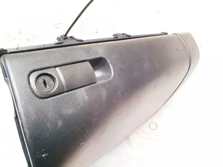 Mazda 3 I (2003 - 2006) bp4k64161 Вещевой ящик — фото 2