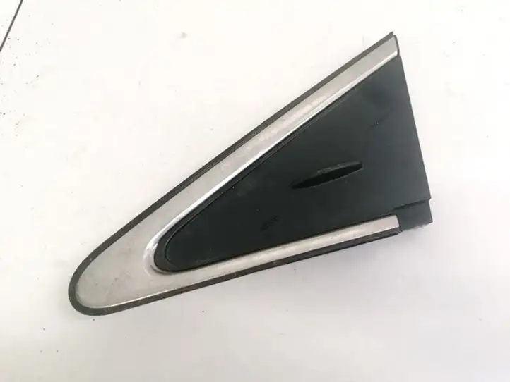 Toyota Avensis T270 (2012 - 2015) 6011805021 Прочие внешние детали — фото 1