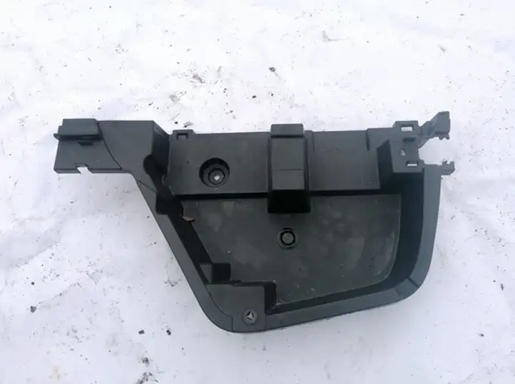 Toyota Avensis T270 (2012 - 2015) 6499705030 Вещевой ящик — фото 1