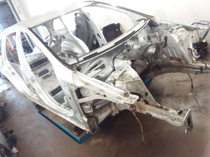 Mercedes-Benz R W251 (2005 - 2013)   Передняя четверть