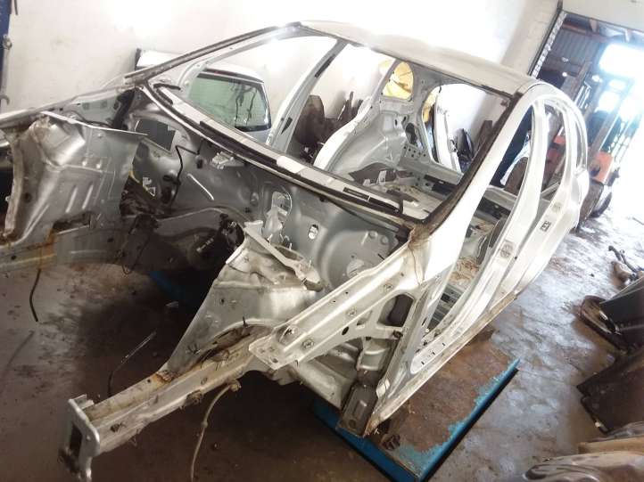 Mercedes-Benz R W251 (2005 - 2013)   Передняя четверть