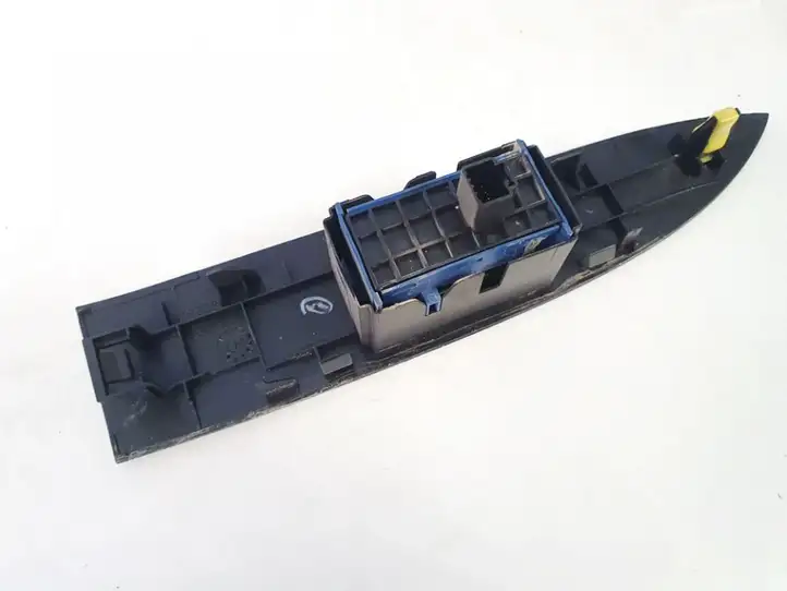 Toyota Avensis T250 (2006 - 2009) 74271-05040 Блок кнопок стеклоподъемников — фото 2