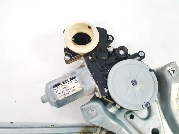 Toyota Avensis T270 (2009 - 2012) 8570202020 Стеклоподъемник задней двери — фото 1