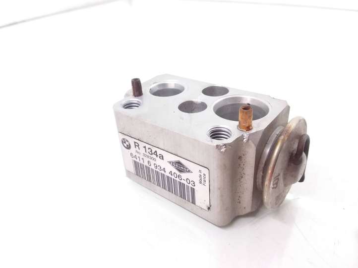 BMW 1 E81 E87 (2004 - 2011)  6934406 Клапан расширительный