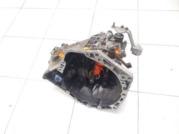 Toyota Yaris (2005 - 2009)   Механическая коробка передач, 5 передач