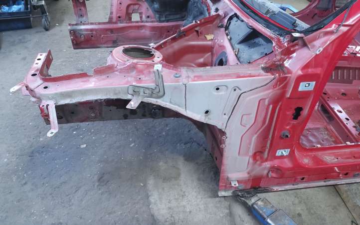 BMW 1 F20 F21 (2011 - 2019)   Передняя четверть