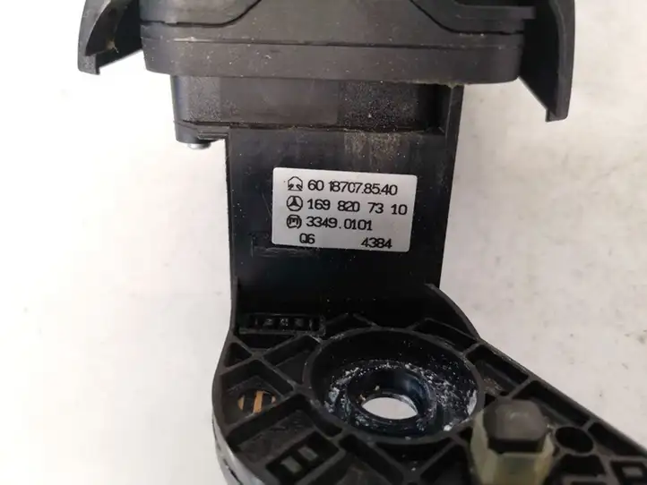 Mercedes-Benz A W169 (2004 - 2012) 1698207310 Кнопки на рулевом колесе — фото 2